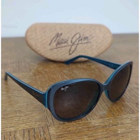 Maui Jim Accessories - Maui Jim Swept Away Women's MJ733 06-B Gray Green Polarized Sunglasses